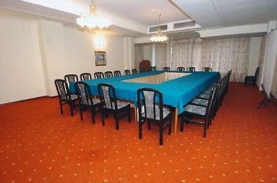 大都会酒店 - 大都会湖滨度假酒店