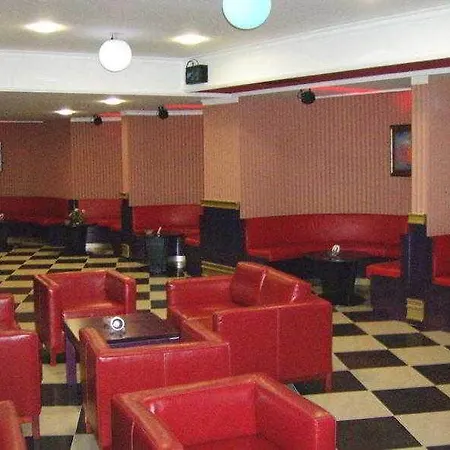 酒店 大都会酒店 - 大都会湖滨度假酒店